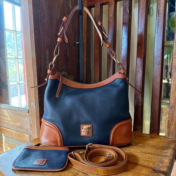 Vintage Dooney & Bourke Wexford Pebbled Leather Shoulder Hobo Bag – Navy Tan - Picture 1 of 12